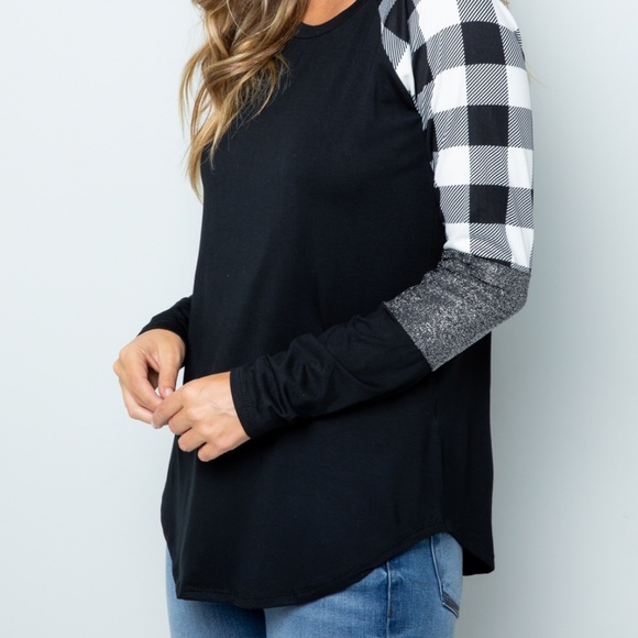 Buffalo plaid long sleeve boutique top white/red - Picture 6 of 8